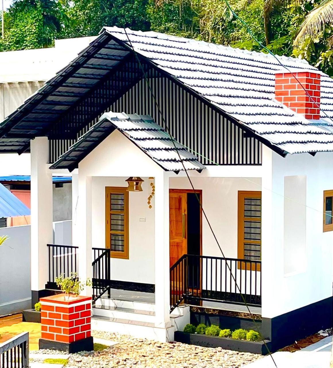 Minty Homestay Perumanseri Exterior foto